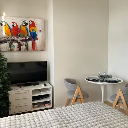 Orange Mere Апартаменты