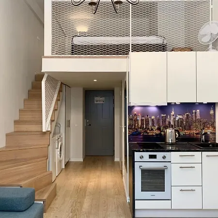 Apartment Orange Mere