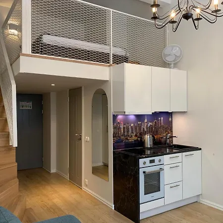 Orange Mere Apartment