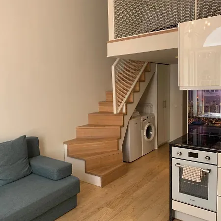 Orange Mere Apartment *