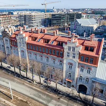 Orange Mere Apartment *