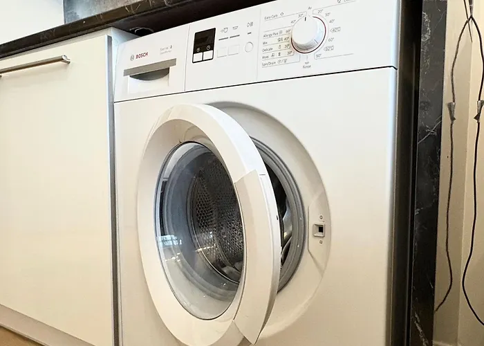 Orange Mere تالين